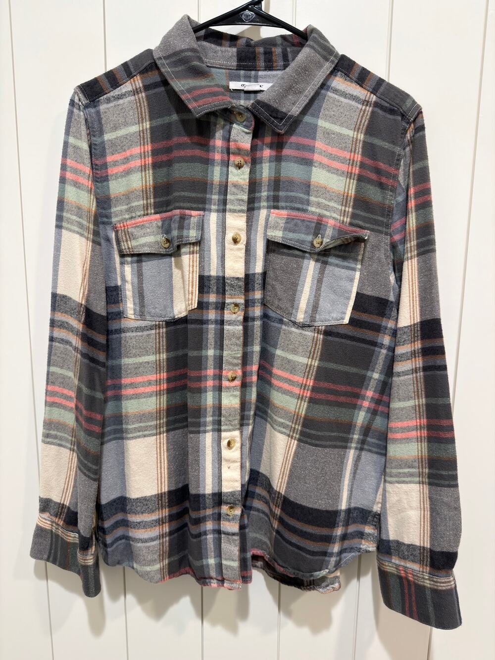 O’Neill Women's Large Plaid Flannel Shirt